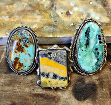 Load image into Gallery viewer, Statement Ring Drop π