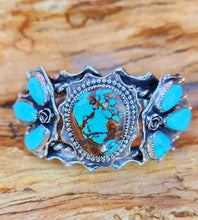 Load image into Gallery viewer, Royston Turquoise and Cluster Statement Cuff
