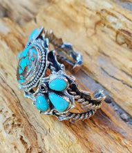 Load image into Gallery viewer, Royston Turquoise and Cluster Statement Cuff
