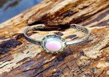 Load image into Gallery viewer, The Off-Center and Center Cuff Stack - pink Conch Shell
