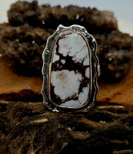 Load image into Gallery viewer, Gemstones and Golden Bronze -Rings
