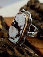 Load image into Gallery viewer, Gemstones and Golden Bronze -Rings
