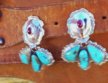 Load and play video in Gallery viewer, Concho Ruffle and Turquoise Cluster Earrings -with Versatile design

