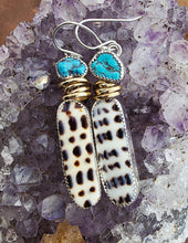 Load image into Gallery viewer, &quot;For the Love of Animal Print&quot; Shell Earrings and Necklace
