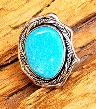 Load image into Gallery viewer, Beautiful Blue Kingman Turquoise Ring
