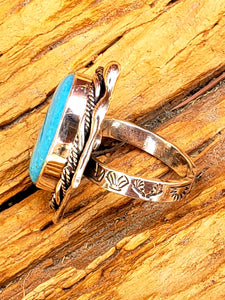 Beautiful Blue Kingman Turquoise Ring