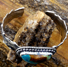 Load image into Gallery viewer, Natural Bisbee Turquoise Heart Ruffle Cuff (Oval)
